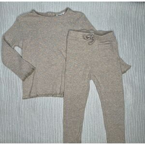 Zara grey with orange polka dots outfit